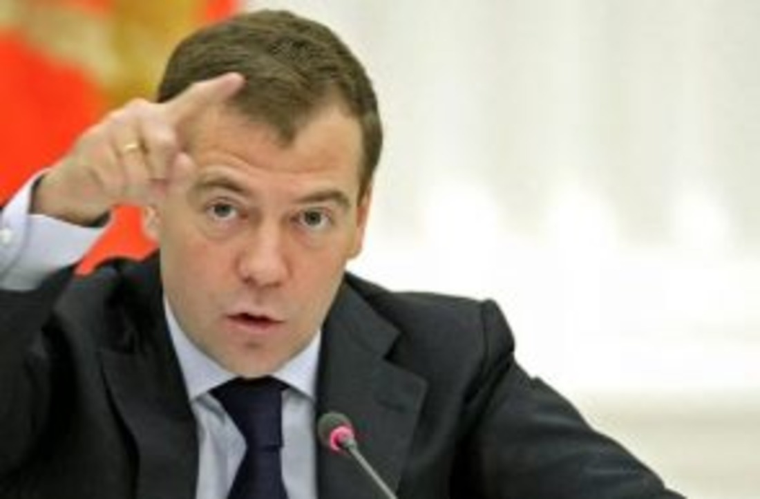 Медведев: Экспорт СПГ будет каждый год приносить в бюджет 30 млрд долларов